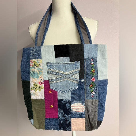 JPThreads Handbags - Handmade Upcycled Shoulder Bag/Tote, Multicolored